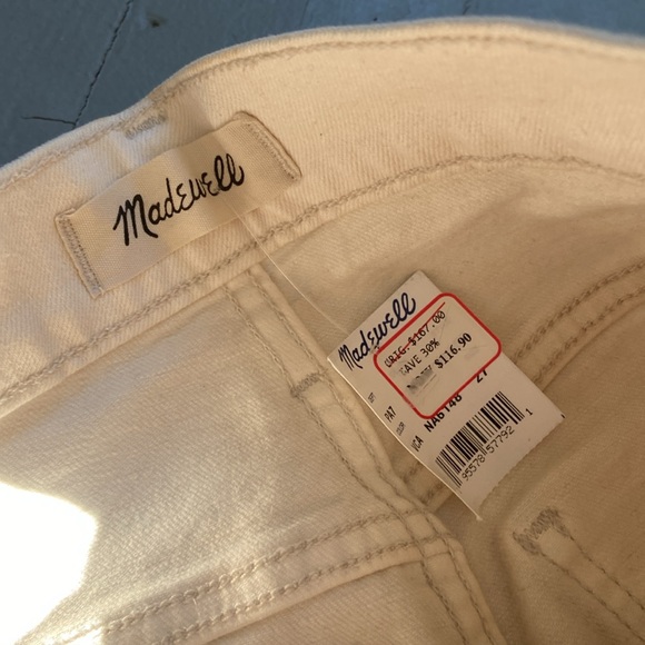 Madewell The Perfect Vintage Flare Crop Denim Jeans in Cream - Picture 6 of 7